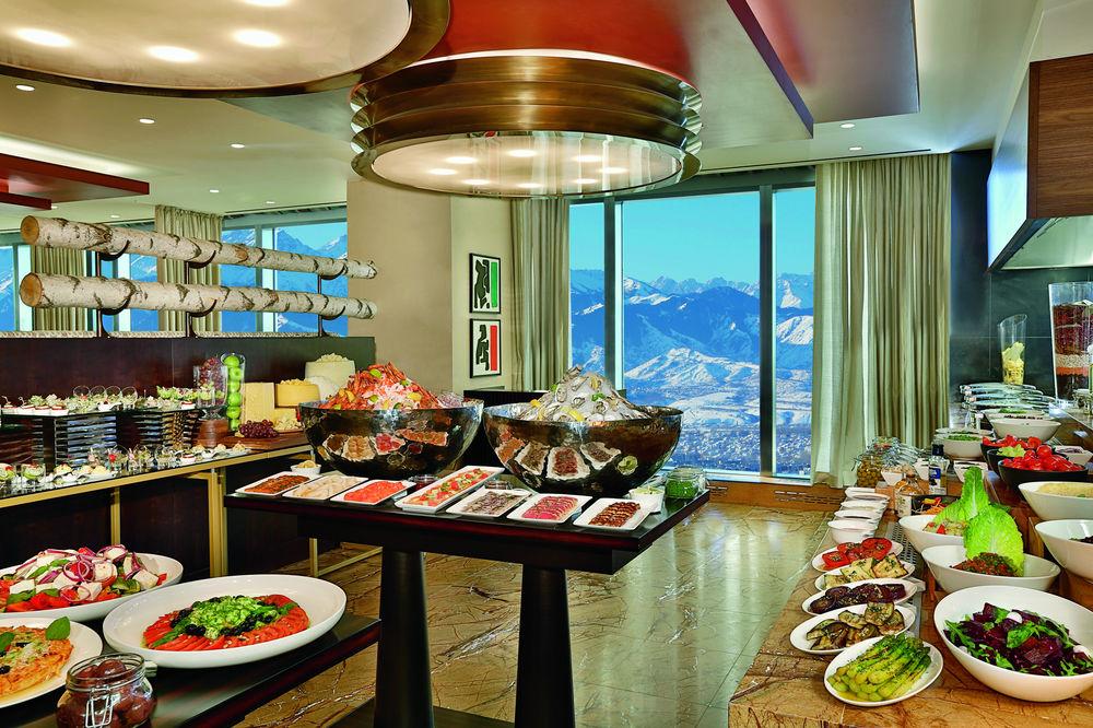 מלון The Ritz-Carlton, אלמטי מראה חיצוני תמונה